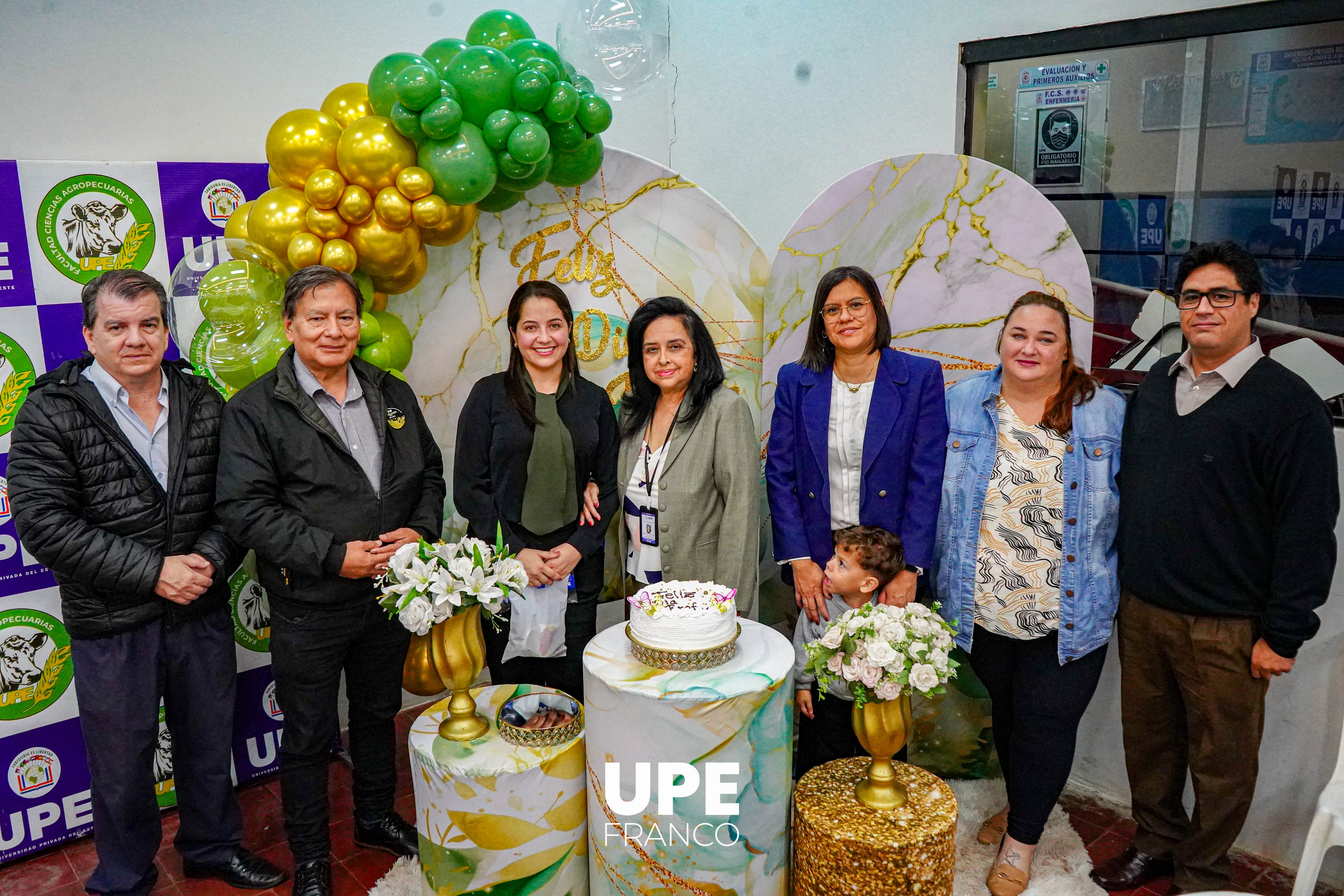 Día del Maestro: UPE Franco celebra la dedicación y entrega de sus docentes
